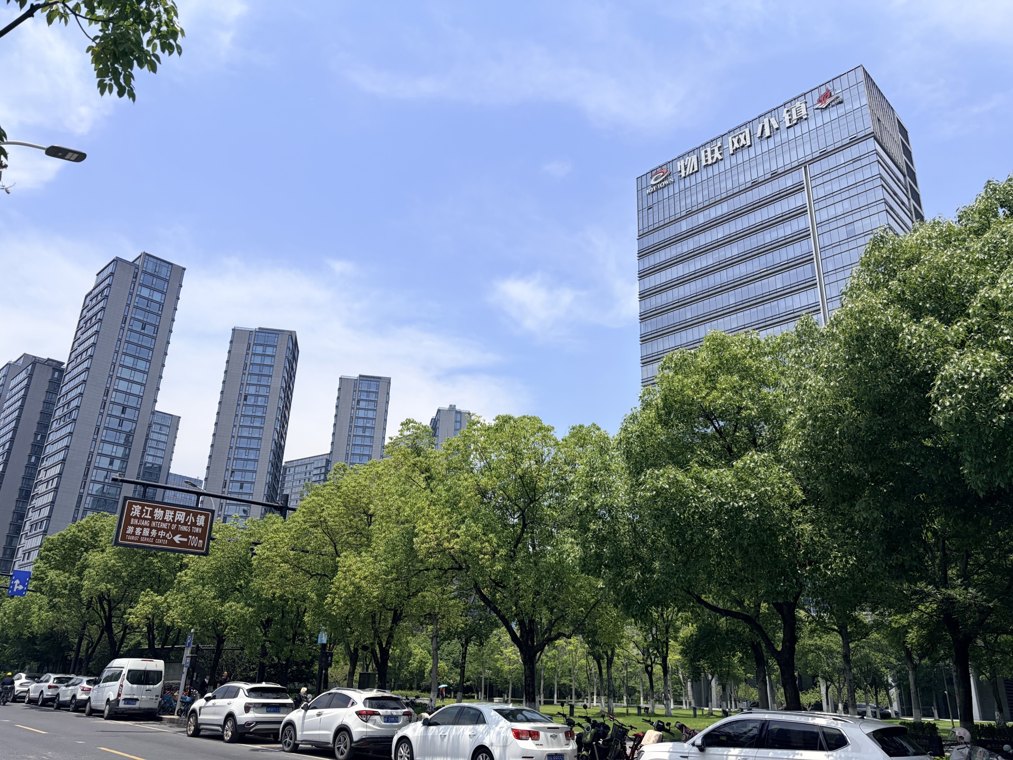 宇树科技IPO在即！“平均每平方公里超1家上市公司”，解码杭州滨江区靠硬科技跑出的城市价值逻辑